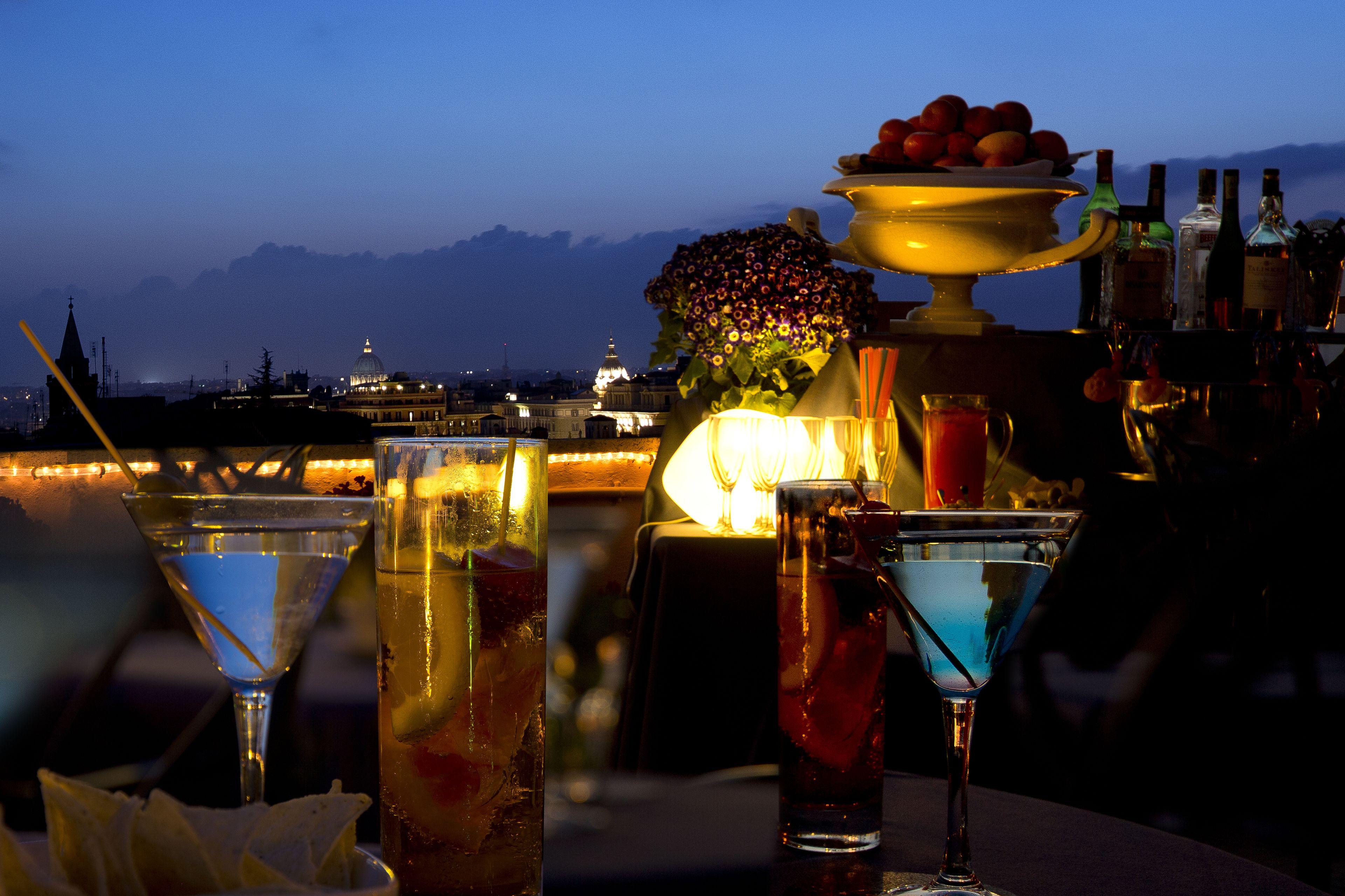 Marcella Royal Hotel - Rooftop Garden — Photos 1